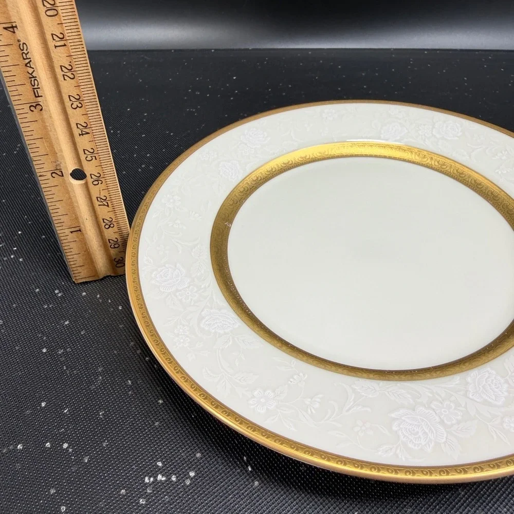 Mikasa Antique Lace Dishes Plates‎ Gold Trim Fine China Japan Set of 4 VTG 7.5